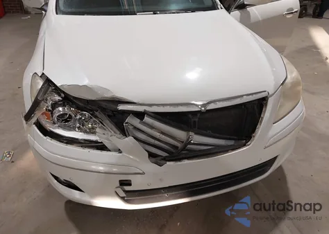 2009 Hyundai Genesis 3.8 z USA, uszkodzony, nr VIN KMHGC46E49U043127